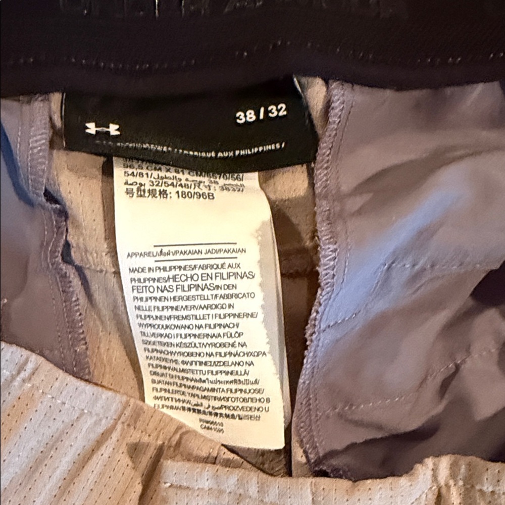 Under Armour Men's Light Khaki Golf Pant 38x32 - Picture 2 of 3